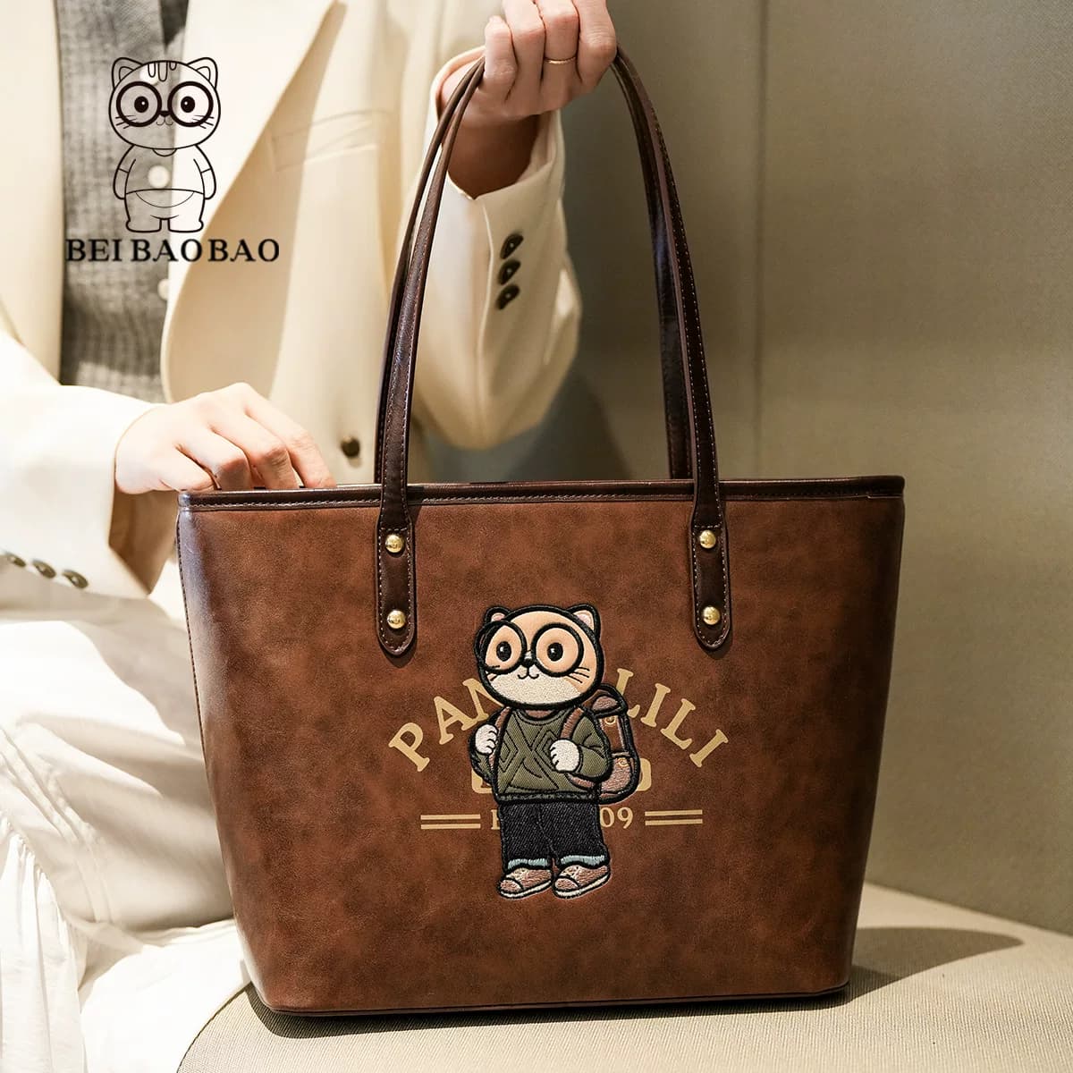 นำเข้ากระเป๋า — North Bag Source Factory ใหม่กระเป๋าสะพายไหล่เดียวกระเป๋าสะพายข้างความจุขนาดใหญ่กระเป๋าลำลองหญิงการ์ตูนน่ารักกระเป๋าเดินทาง